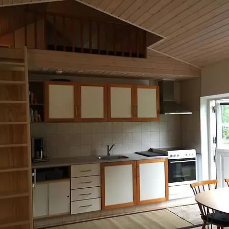 Lindegaardapartment - Woods And Sea Apartmán