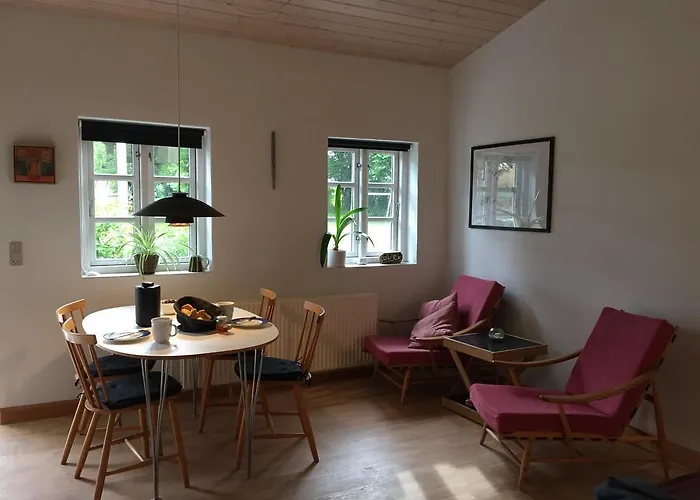 Lindegaardapartment - Woods And Sea Lägenhet