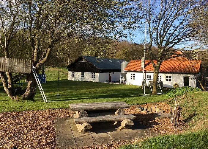 Lindegaardapartment - Woods And Sea Lägenhet